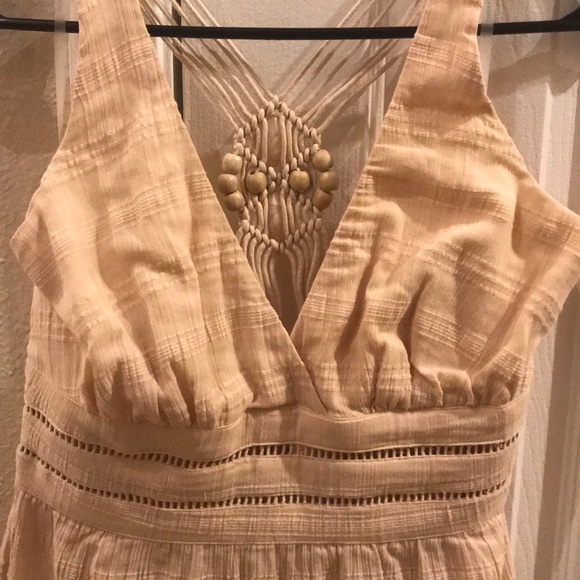 Casual and Chic Guess by Marciano Top - Picture 2 of 6